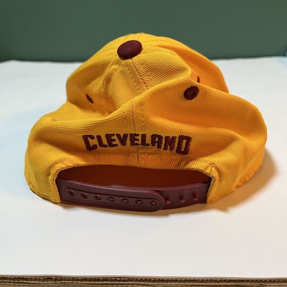 Adidas Cleveland Cavaliers Cavs Gold/Wine 2-Tone Structured Adjustable Youth Hat - Picture 6 of 6